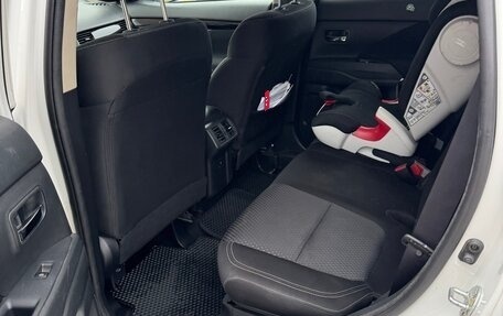 Mitsubishi Outlander III рестайлинг 3, 2019 год, 2 200 000 рублей, 9 фотография