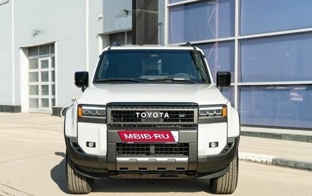 Toyota Land Cruiser Prado, 2024 год, 10 790 000 рублей, 2 фотография
