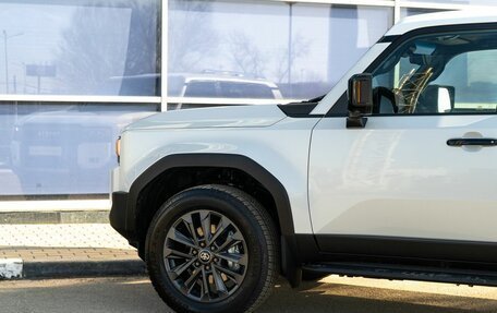 Toyota Land Cruiser Prado, 2024 год, 10 790 000 рублей, 9 фотография
