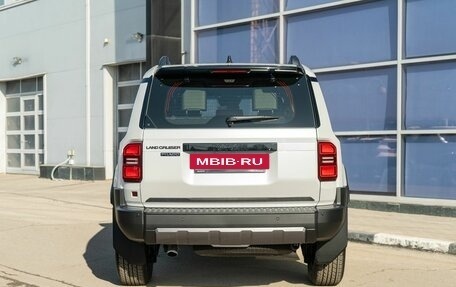 Toyota Land Cruiser Prado, 2024 год, 10 790 000 рублей, 6 фотография