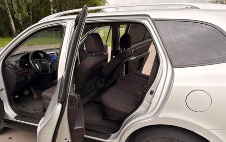 Hyundai Santa Fe III рестайлинг, 2010 год, 1 250 000 рублей, 29 фотография