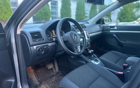 Volkswagen Jetta VI, 2010 год, 595 000 рублей, 2 фотография