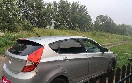 Hyundai Solaris II рестайлинг, 2013 год, 870 000 рублей, 2 фотография