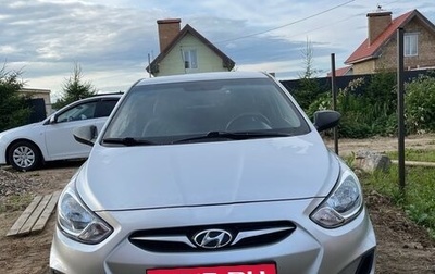 Hyundai Solaris II рестайлинг, 2013 год, 800 000 рублей, 1 фотография