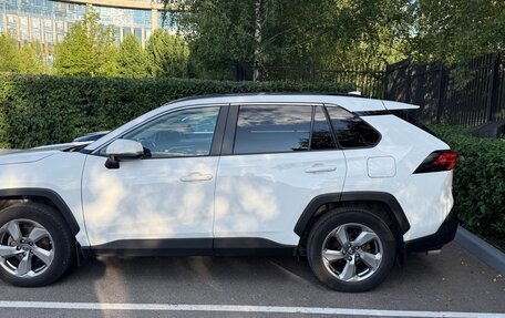 Toyota RAV4, 2020 год, 2 550 000 рублей, 3 фотография
