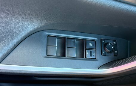 Toyota RAV4, 2020 год, 2 550 000 рублей, 9 фотография