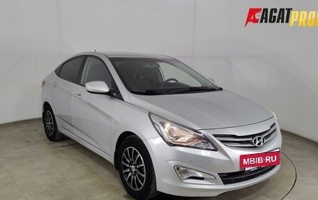 Hyundai Solaris II рестайлинг, 2016 год, 850 000 рублей, 3 фотография