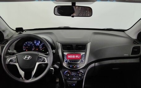 Hyundai Solaris II рестайлинг, 2016 год, 850 000 рублей, 10 фотография