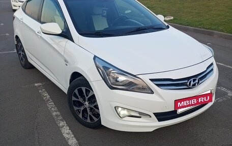 Hyundai Solaris II рестайлинг, 2015 год, 1 180 000 рублей, 3 фотография