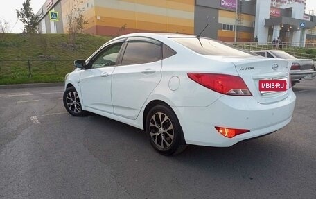 Hyundai Solaris II рестайлинг, 2015 год, 1 180 000 рублей, 28 фотография