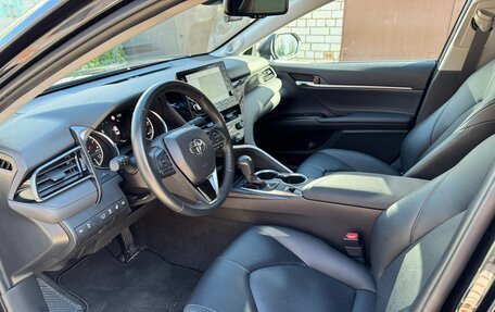Toyota Camry, 2021 год, 3 390 000 рублей, 14 фотография