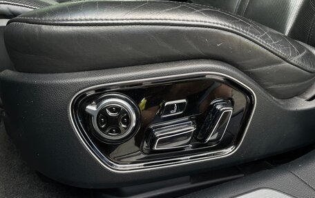 Audi A8, 2012 год, 1 350 000 рублей, 16 фотография