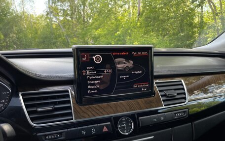 Audi A8, 2012 год, 1 350 000 рублей, 14 фотография