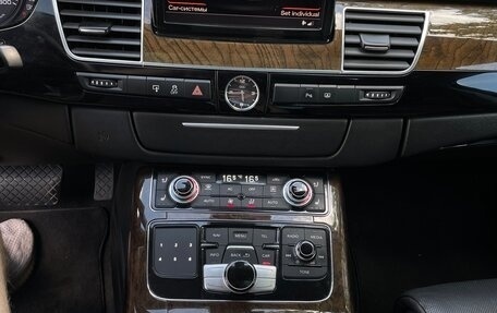 Audi A8, 2012 год, 1 350 000 рублей, 11 фотография