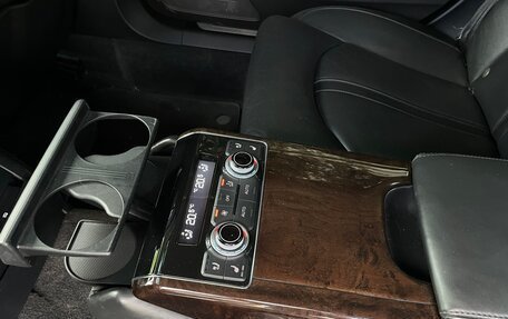 Audi A8, 2012 год, 1 350 000 рублей, 17 фотография