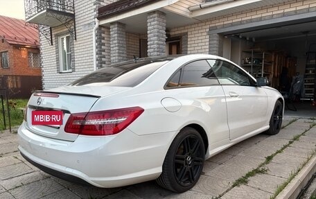 Mercedes-Benz E-Класс, 2011 год, 1 600 000 рублей, 5 фотография