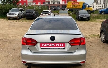 Volkswagen Jetta VI, 2014 год, 750 000 рублей, 5 фотография