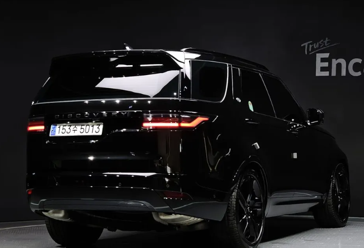 Land Rover Discovery V, 2024 год, 8 740 000 рублей, 2 фотография