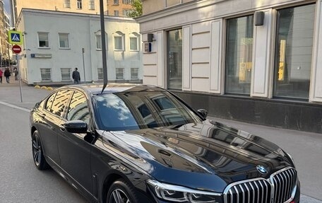 BMW 7 серия, 2019 год, 4 700 000 рублей, 2 фотография