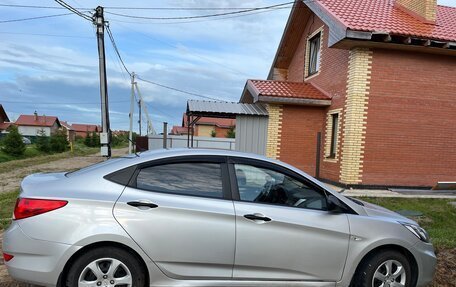 Hyundai Solaris II рестайлинг, 2013 год, 800 000 рублей, 6 фотография