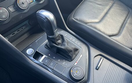 Volkswagen Tiguan II, 2019 год, 2 850 000 рублей, 20 фотография
