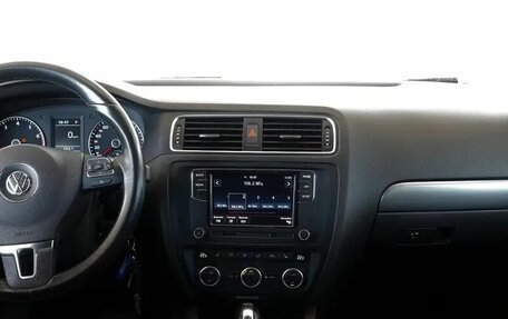 Volkswagen Jetta VI, 2013 год, 1 039 000 рублей, 5 фотография