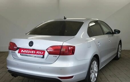 Volkswagen Jetta VI, 2013 год, 1 039 000 рублей, 4 фотография