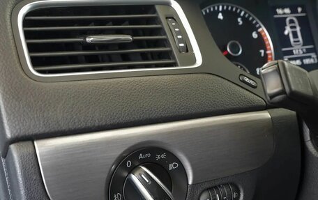 Volkswagen Jetta VI, 2013 год, 1 039 000 рублей, 10 фотография