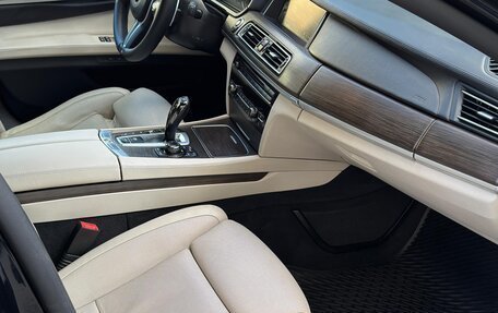 BMW 7 серия, 2012 год, 2 230 000 рублей, 12 фотография