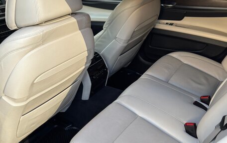BMW 7 серия, 2012 год, 2 230 000 рублей, 22 фотография