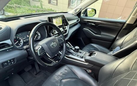 Toyota Highlander, 2020 год, 4 990 000 рублей, 16 фотография
