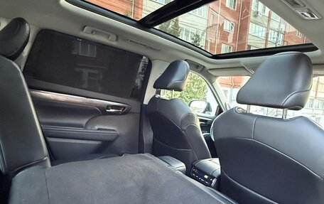 Toyota Highlander, 2020 год, 4 990 000 рублей, 37 фотография