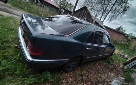 Mercedes-Benz E-Класс, 1996 год, 200 000 рублей, 6 фотография