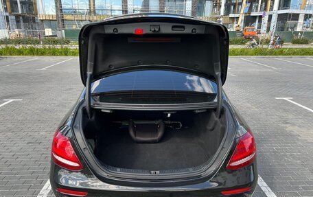 Mercedes-Benz E-Класс, 2019 год, 3 600 000 рублей, 11 фотография