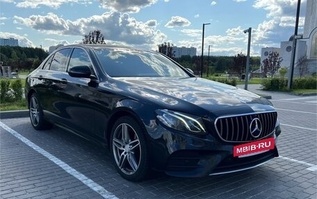 Mercedes-Benz E-Класс, 2019 год, 3 600 000 рублей, 3 фотография