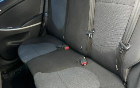 Hyundai Solaris II рестайлинг, 2011 год, 690 000 рублей, 19 фотография