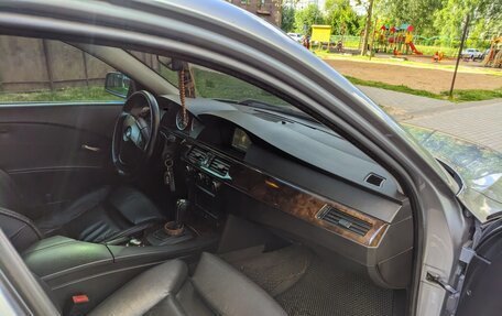 BMW 5 серия, 2005 год, 900 000 рублей, 14 фотография
