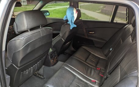 BMW 5 серия, 2005 год, 900 000 рублей, 15 фотография