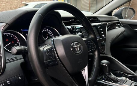 Toyota Camry, 2019 год, 2 790 000 рублей, 23 фотография