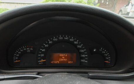 Mercedes-Benz C-Класс, 2003 год, 700 000 рублей, 6 фотография
