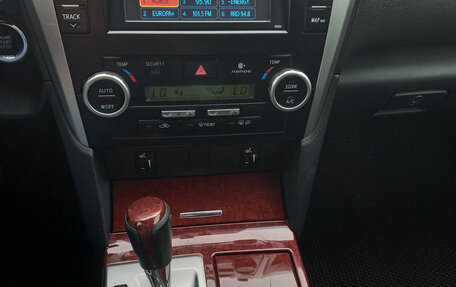 Toyota Camry, 2011 год, 1 650 000 рублей, 11 фотография