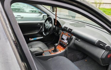 Mercedes-Benz C-Класс, 2003 год, 700 000 рублей, 11 фотография