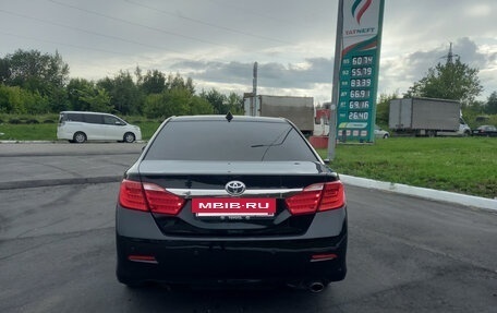 Toyota Camry, 2011 год, 1 650 000 рублей, 4 фотография
