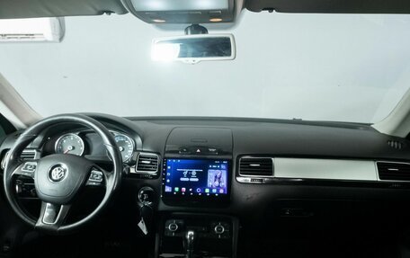 Volkswagen Touareg III, 2012 год, 2 050 000 рублей, 6 фотография