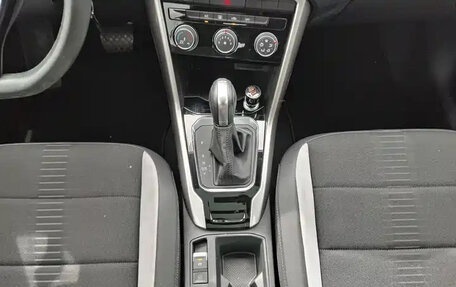 Volkswagen T-Roc I, 2021 год, 1 262 810 рублей, 17 фотография