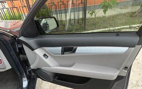 Mercedes-Benz C-Класс, 2008 год, 1 570 000 рублей, 12 фотография