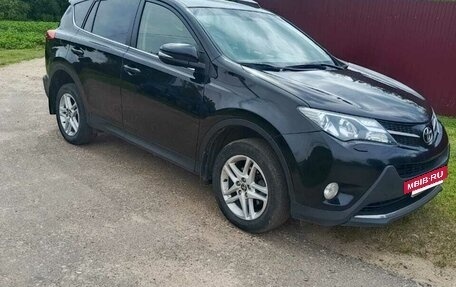 Toyota RAV4, 2014 год, 1 610 000 рублей, 4 фотография