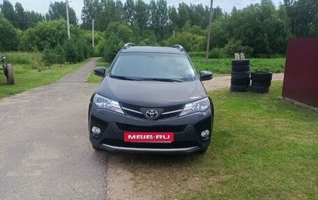 Toyota RAV4, 2014 год, 1 610 000 рублей, 13 фотография