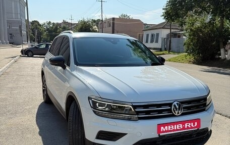 Volkswagen Tiguan II, 2020 год, 2 550 000 рублей, 2 фотография