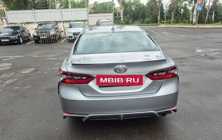 Toyota Camry, 2022 год, 2 850 000 рублей, 2 фотография